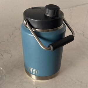 YETI Steel Blue Insulated Jug
